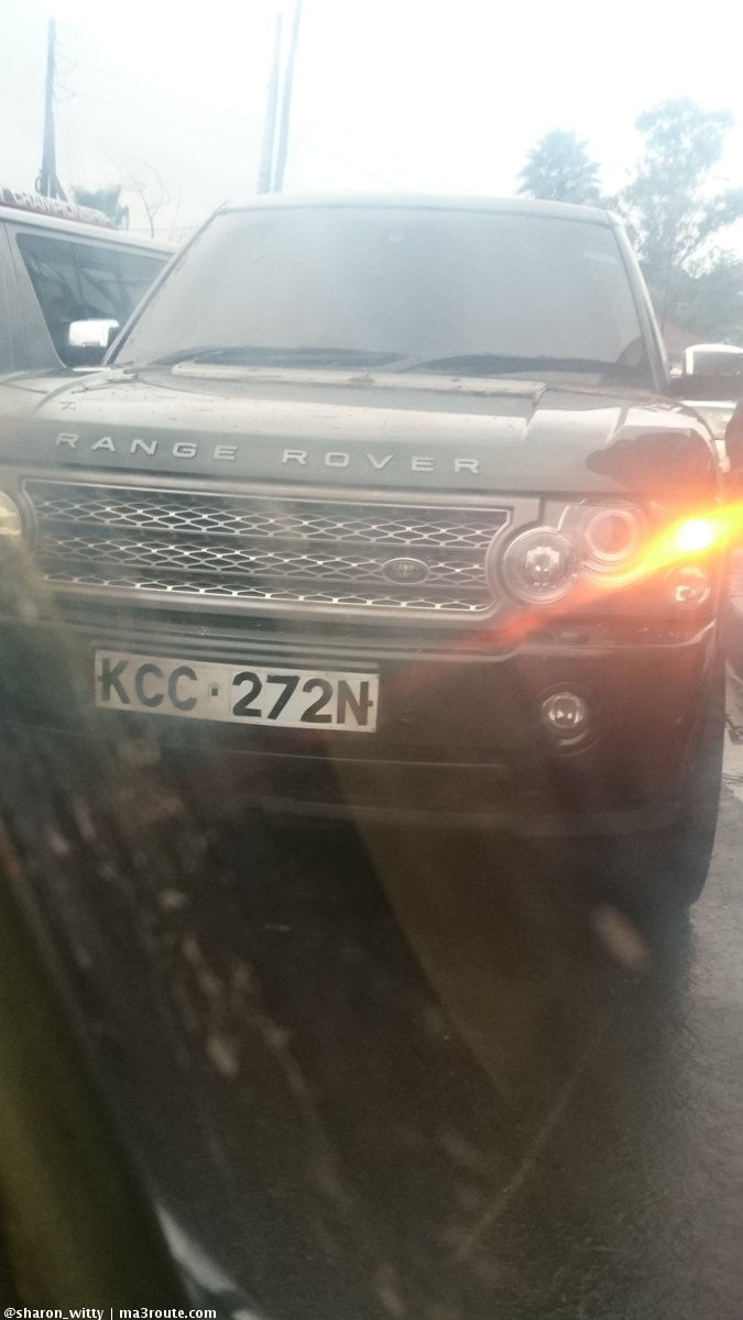 VIRAL: Photos Of Range Rover Ran Out Of Fuel Show Economy Built On A Facade