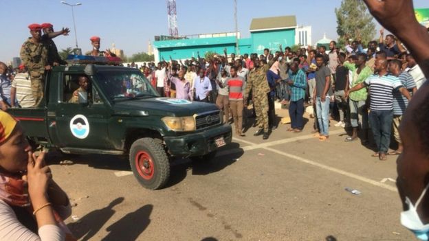 [VIDEOS] Sudan Uprising: It Appears The Army Has Joined The Protesters