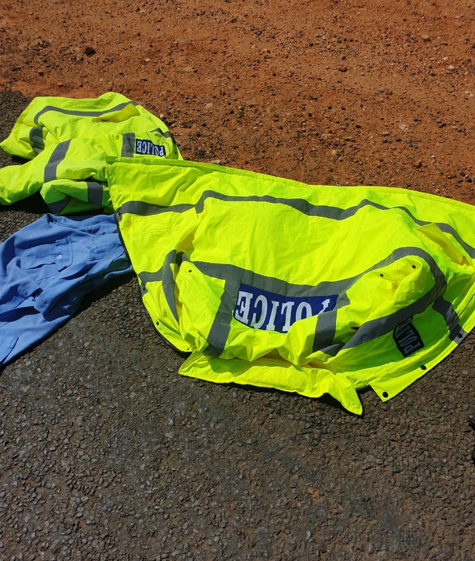 Photos: Detectives arrest three men pretending to be traffic police officers and taking bribes along the Machakos - Kitui road