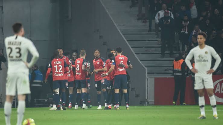 Viral Video: PSG stars Kylian Mbappé and Julian Draxler attempt to fight referee after losing 5-1 to Lille