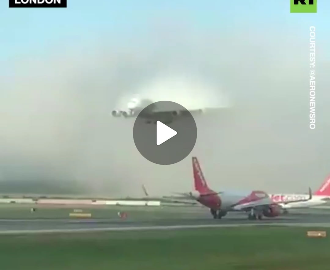 Jaw-dropping Footage Shows A Huge Aircraft Suddenly Appearing Through A Dense Cloud Cover