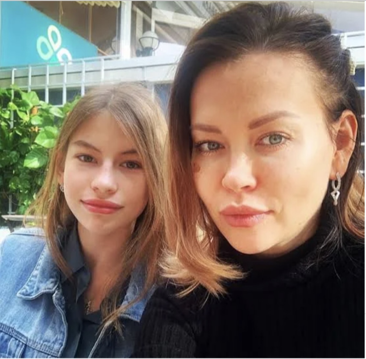 Irina Shayk siblings