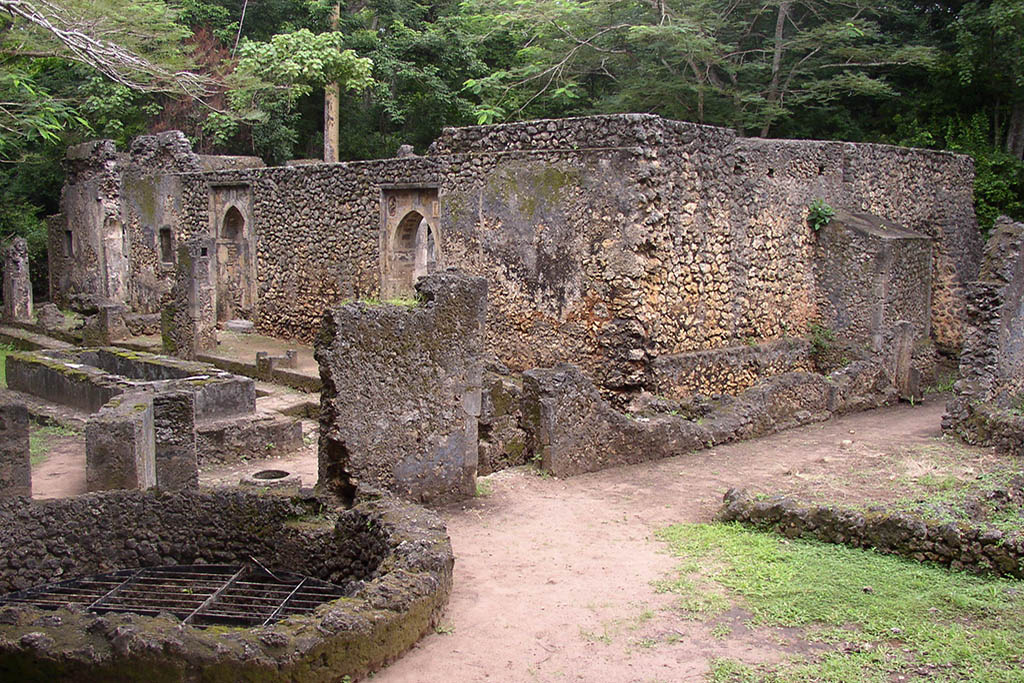 Guide to Gede Ruins Entrance Fees and What Visitors Should Know